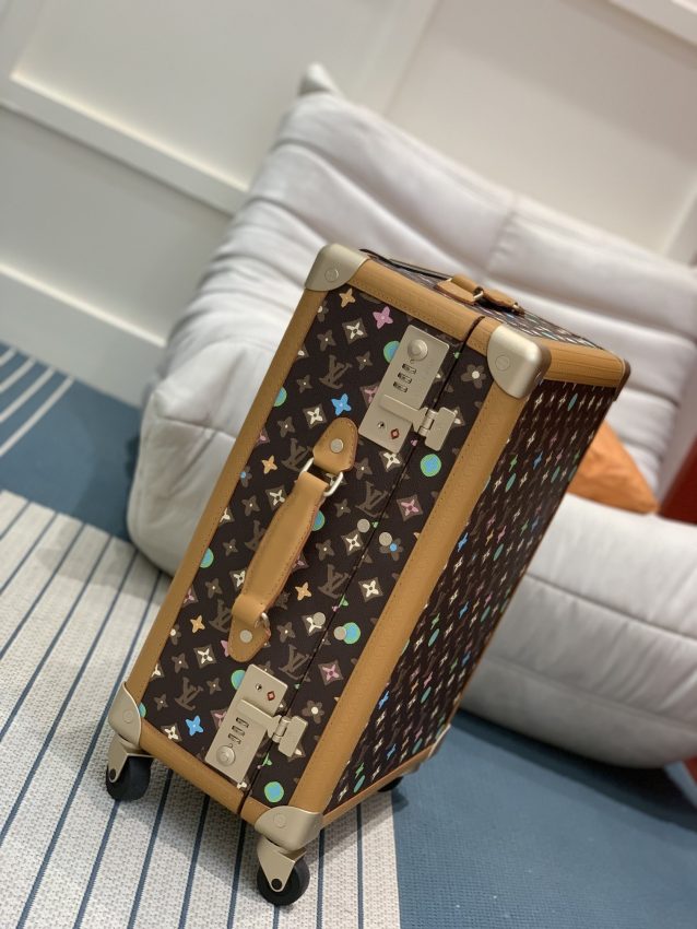 louis-vuitton-suitcase-gallery-8