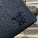louis-vuitton-takeoff-pouch-black-gallery-1