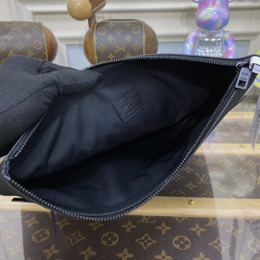 louis-vuitton-takeoff-pouch-black-gallery-5