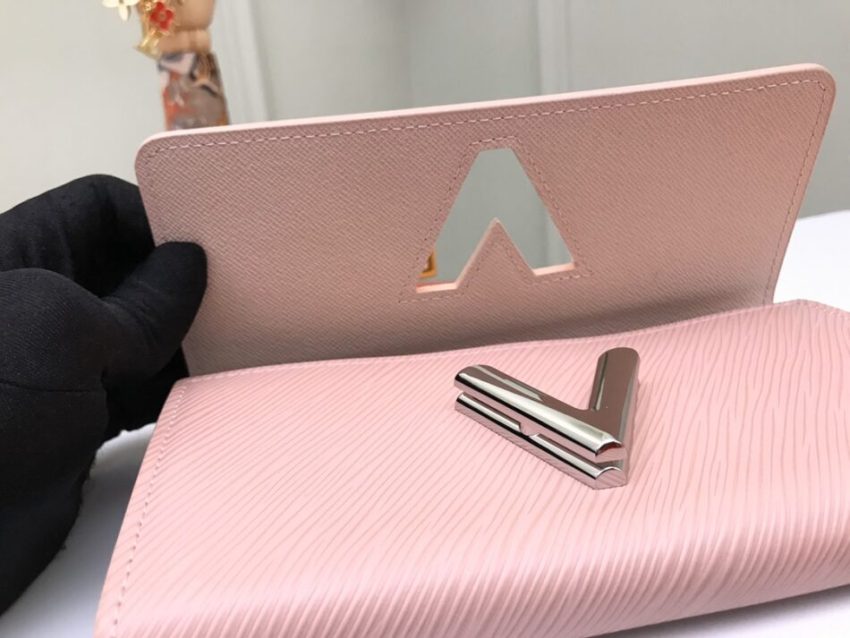 louis-vuitton-twist-wallet-pink-gallery-7