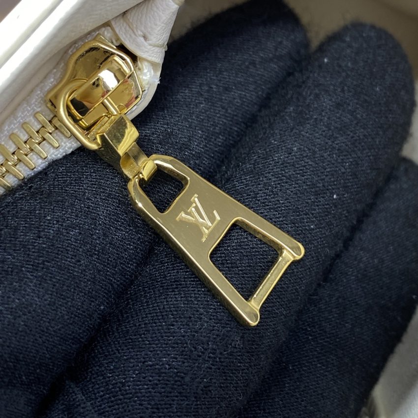 louis-vuitton-twist-west-pochette-white-gallery-2