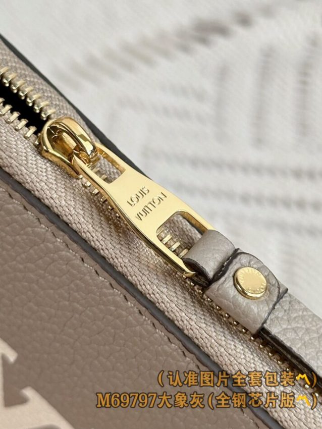 louis-vuitton-zipper-coin-purse-beige-gallery-4