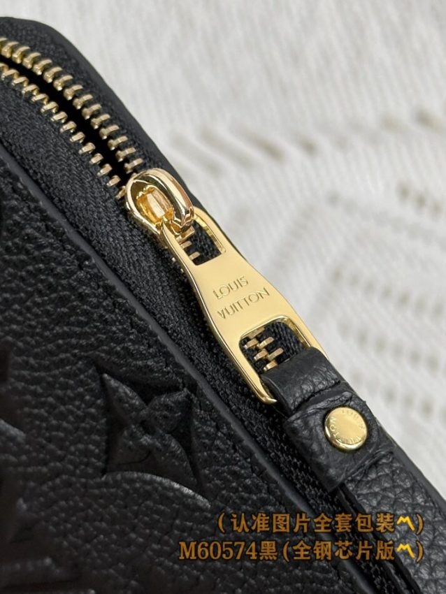 louis-vuitton-zipper-coin-purse-black-gallery-5