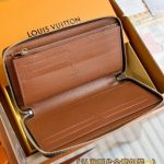 louis-vuitton-zippy-wallet-gallery-6