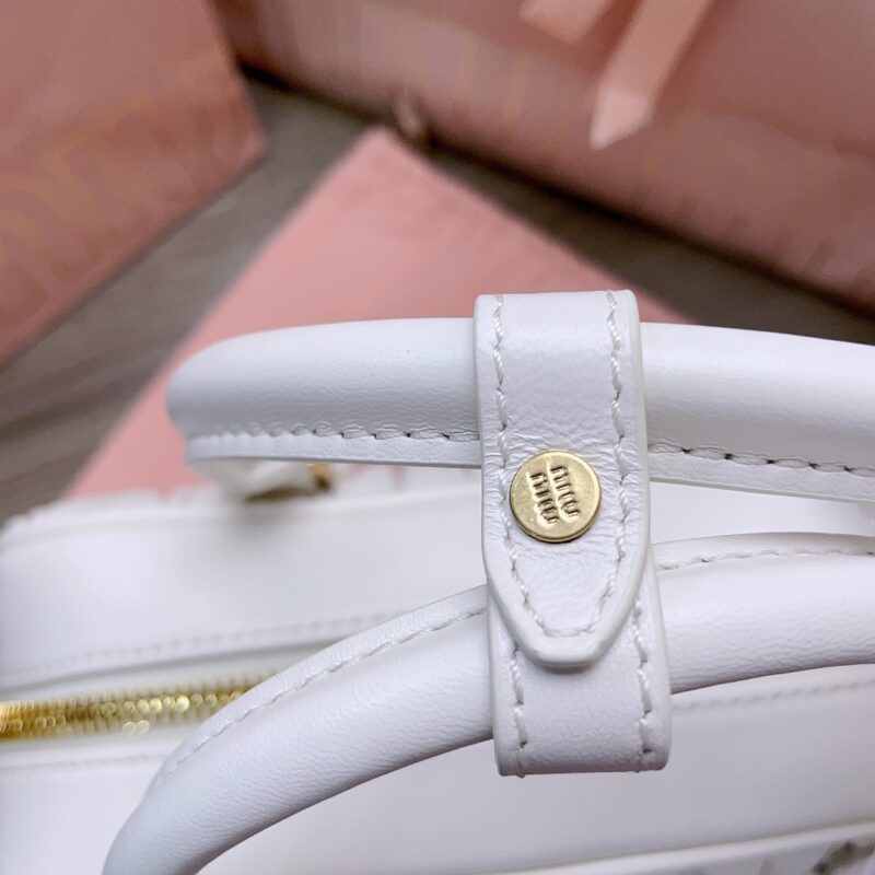 miu-miu-arcadie-medium-white-gallery-6