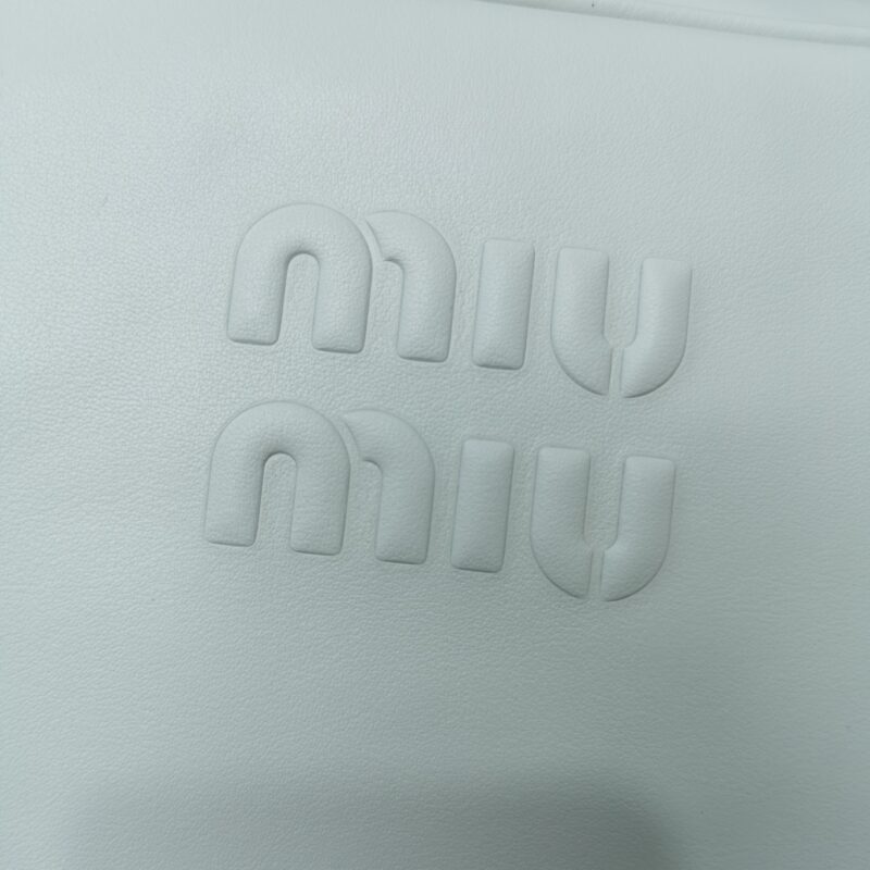 miu-miu-arcadie-white-gallery-5