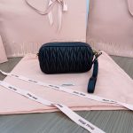 miu-miu-clutch-black-gallery-1