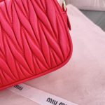 miu-miu-clutch-red-gallery-7
