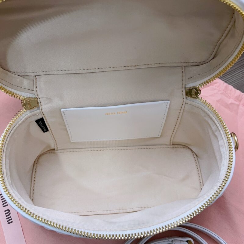 miu-miu-cosmetic-bag-white-gallery-2