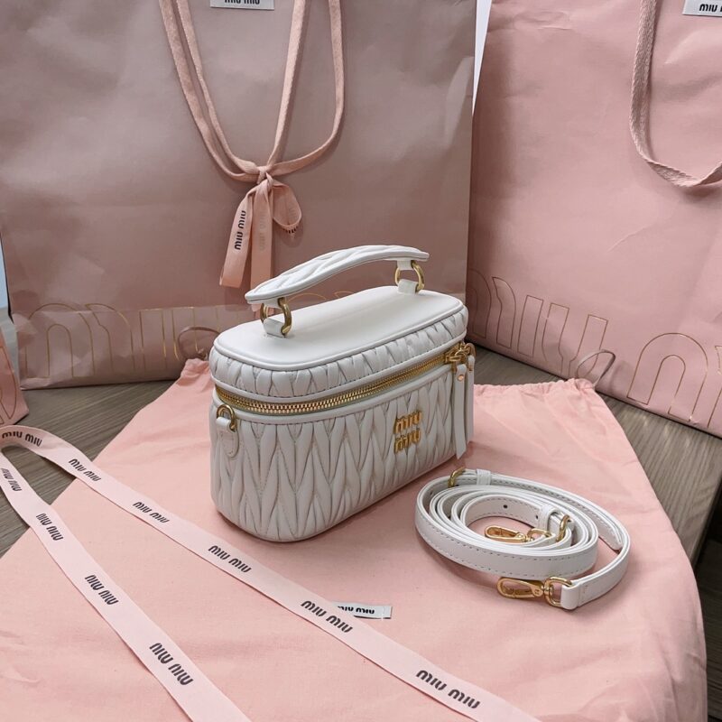 miu-miu-cosmetic-bag-white-gallery-6