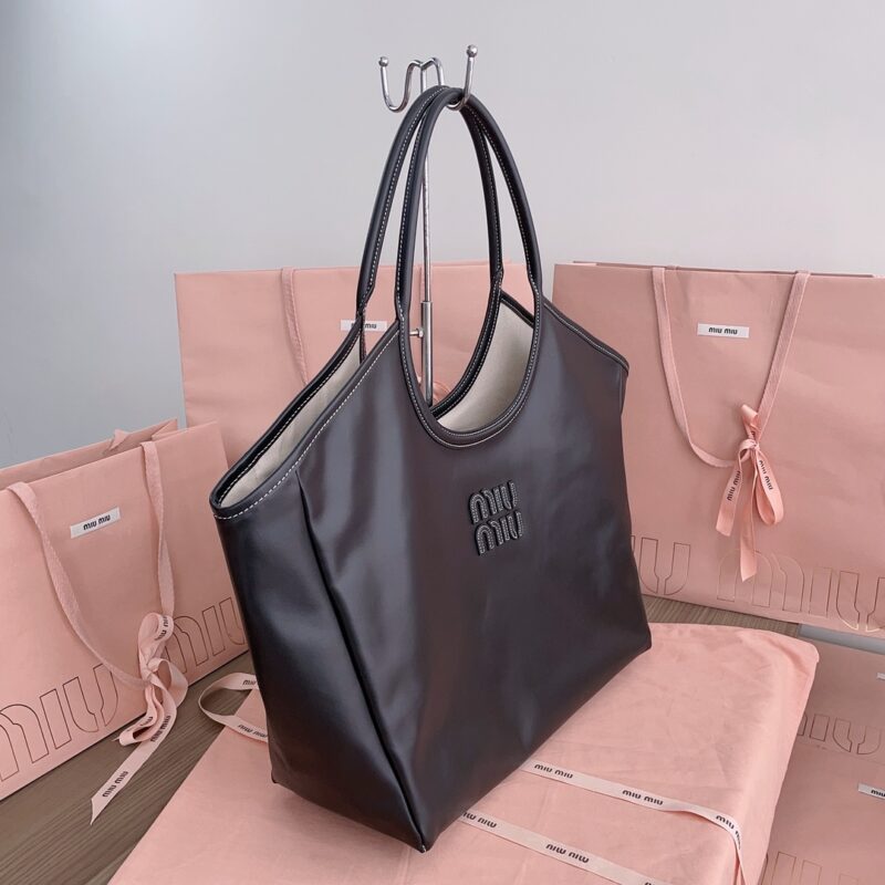 miu-miu-ivy-tote-black-gallery-3