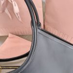 miu-miu-ivy-tote-black-gallery-4