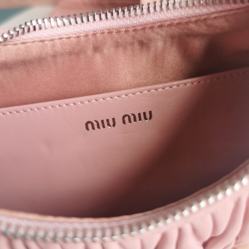 miu-miu-matelasse-pearl-pink-gallery-6