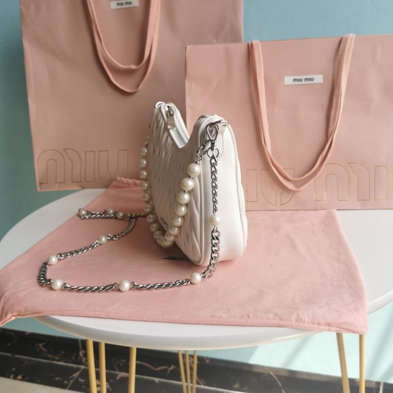 miu-miu-matelasse-pearl-white-gallery-2