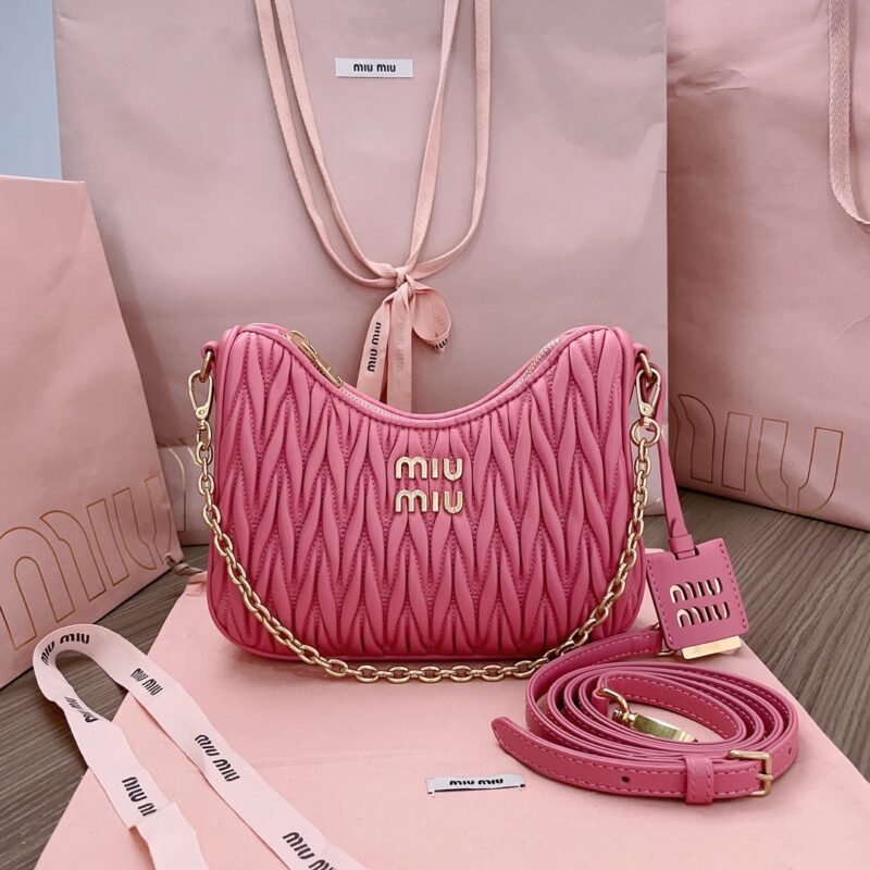 miu-miu-matelasse-pink-gallery-5