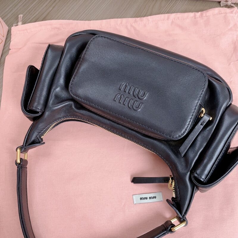 miu-miu-nappa-pocket-bag-black-gallery-7