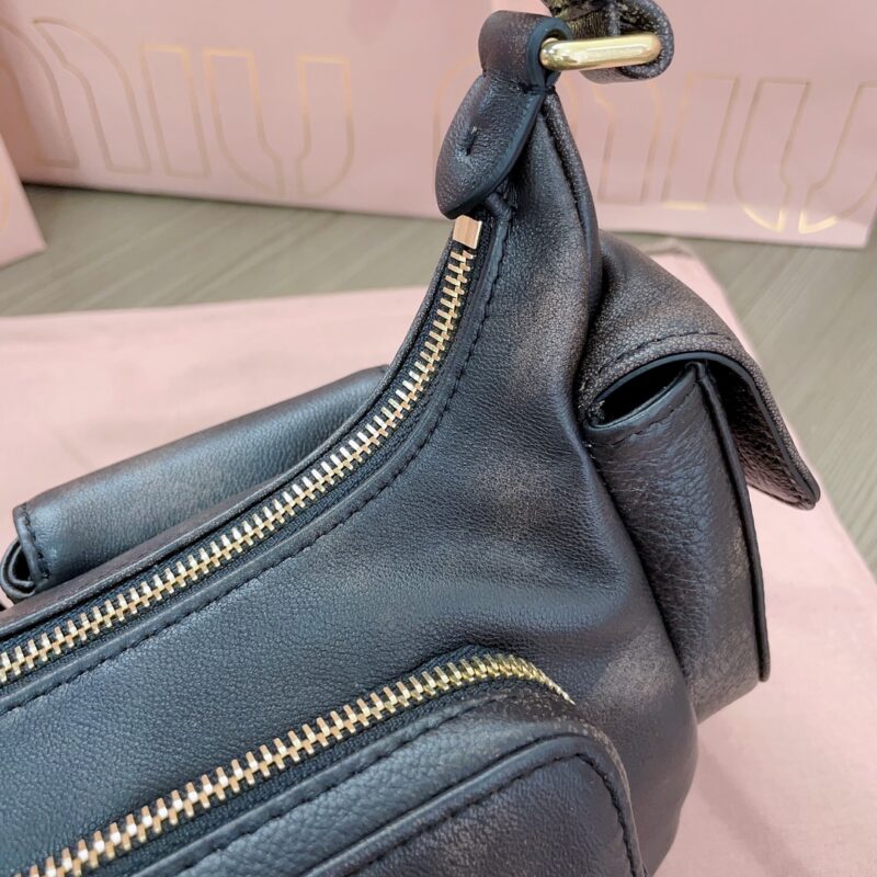 miu-miu-nappa-pocket-bag-gallery-6
