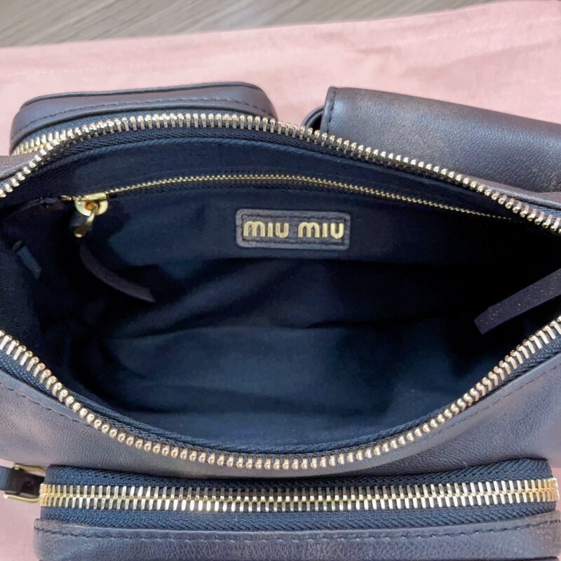 miu-miu-nappa-pocket-bag-gallery-7