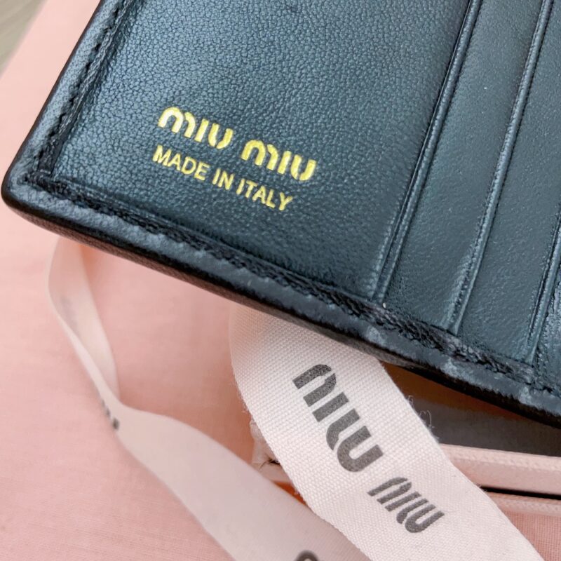miu-miu-pocket-wallet-black-gallery-3