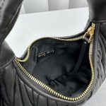 miu-miu-wander-black-gallery-6