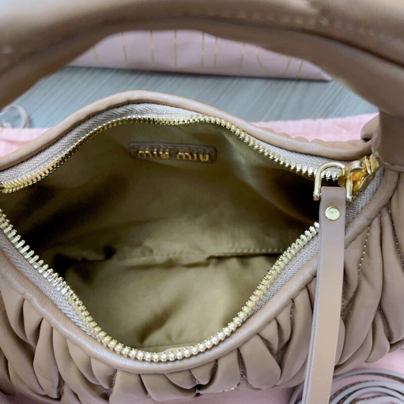miu-miu-wander-brown-gallery-8