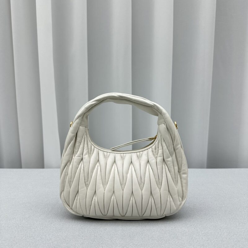 miu-miu-wander-white-gallery-3