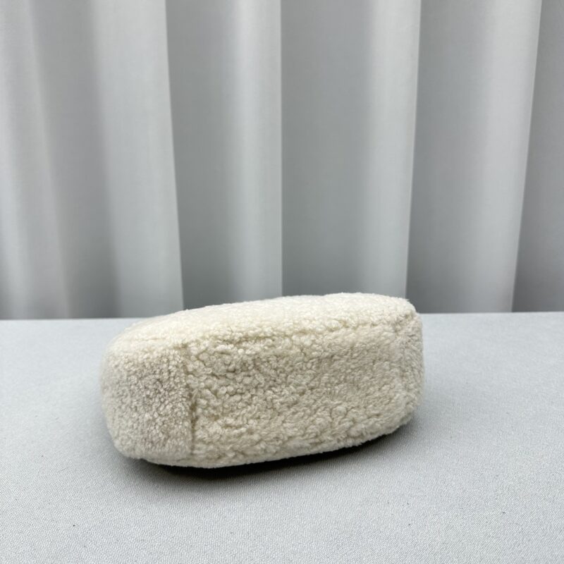 miu-miu-wander-white-wool-gallery-8