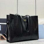 prada-antique-nappa-tote-black-gallery-4