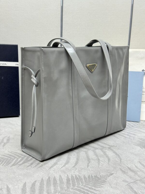 prada-antique-nappa-tote-grey-gallery-2