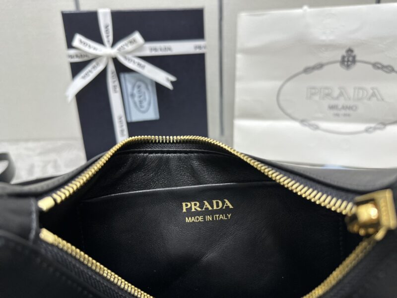 prada-arque-black-gallery-1