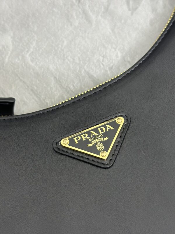 prada-arque-black-gallery-2