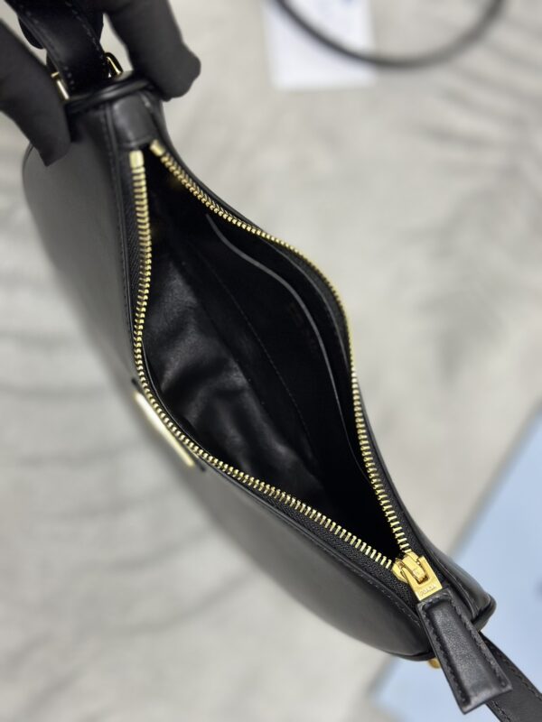 prada-arque-black-gallery-3