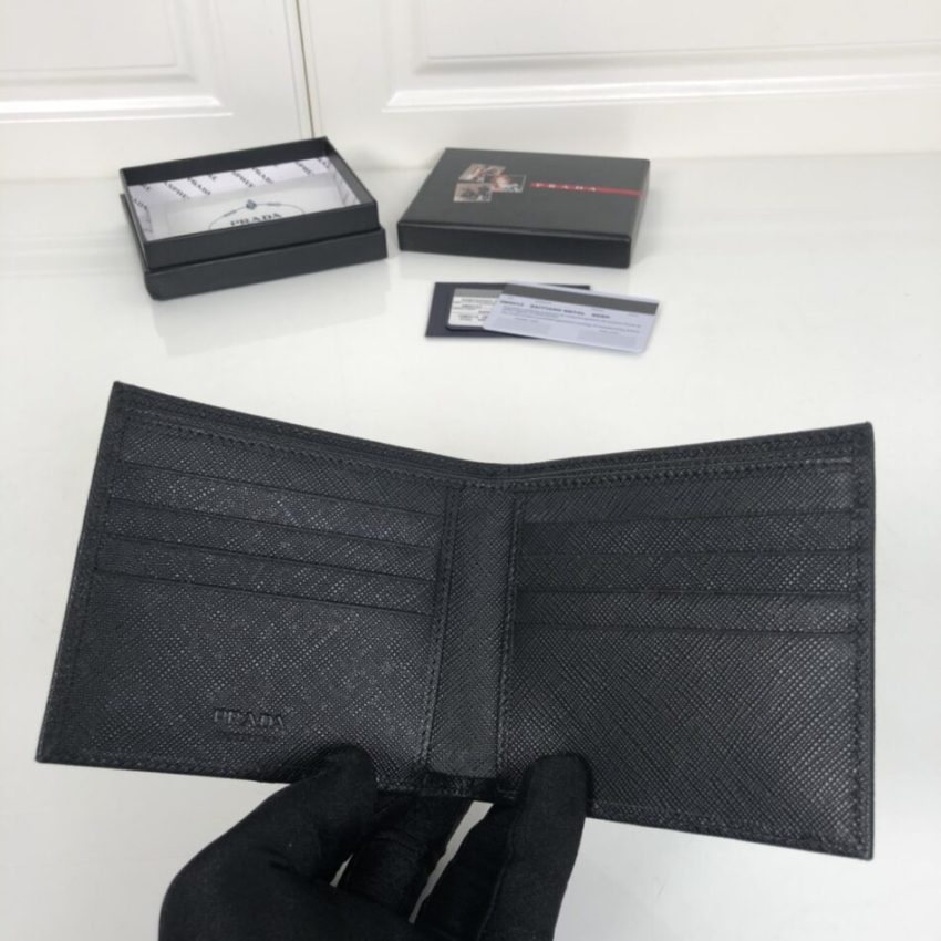 prada-bifold-wallet-black-gallery-2