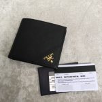 prada-bifold-wallet-black-gallery-3