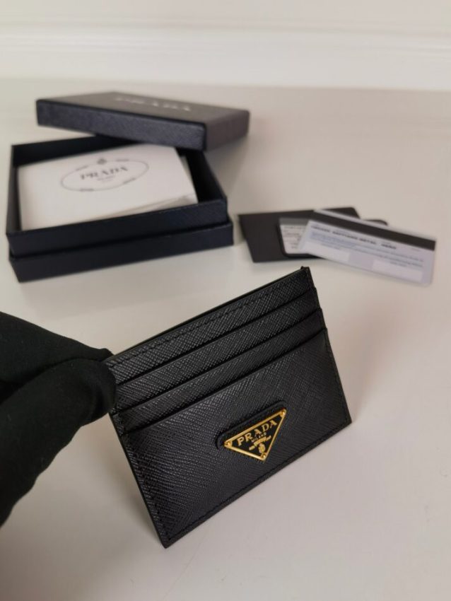 prada-card-holder-gallery-12