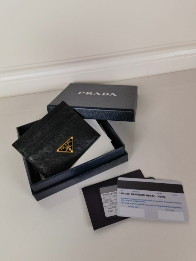 prada-card-holder-gallery-17