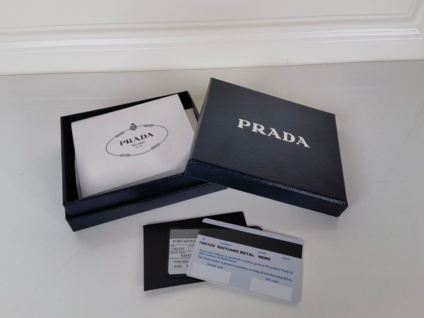 prada-card-holder-gallery-18
