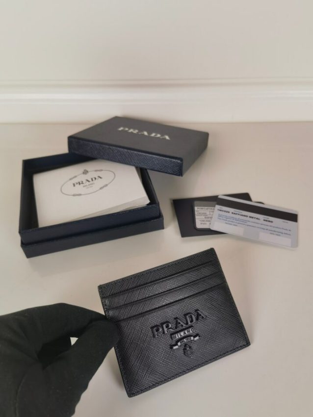 prada-card-holder-gallery-3