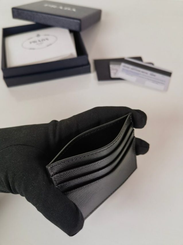 prada-card-holder-gallery-5