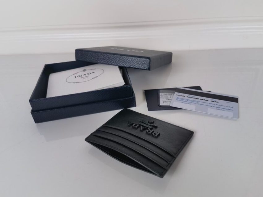 prada-card-holder-gallery-6