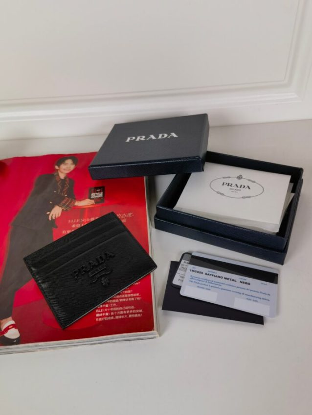 prada-card-holder-gallery-7