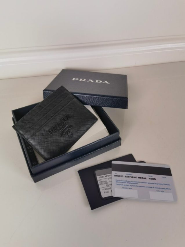prada-card-holder-gallery-8