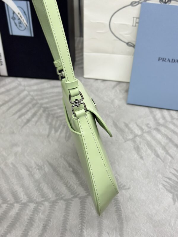 prada-cleo-small-green-flap-gallery-3