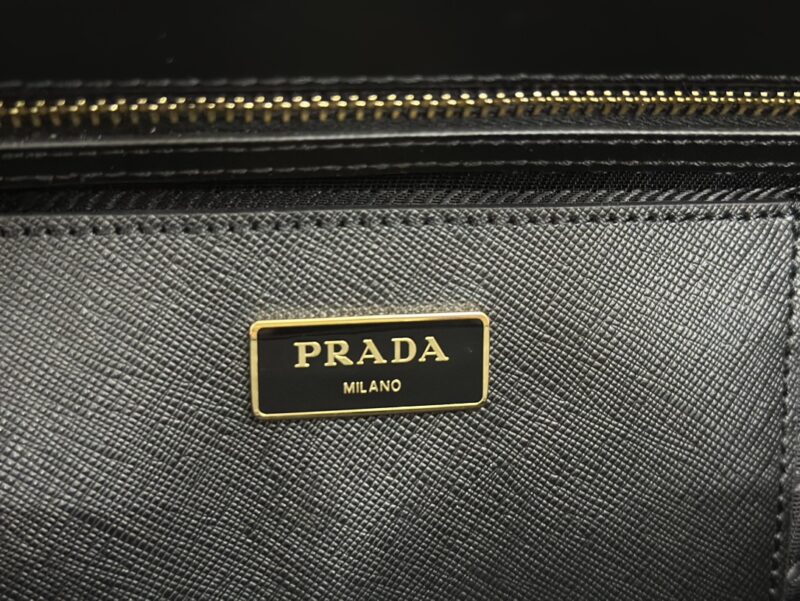 prada-galleria-black-gallery-2