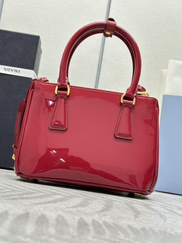 prada-galleria-red-patent-gallery-8