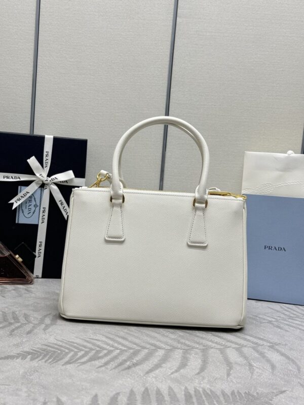 prada-galleria-white-gallery-5