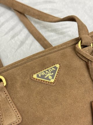 prada-hobo-suede-gallery-5