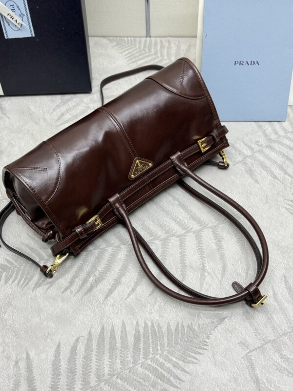 prada-naplak-patent-brown-gallery-2