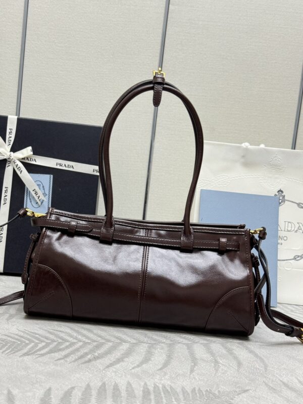 prada-naplak-patent-brown-gallery-7