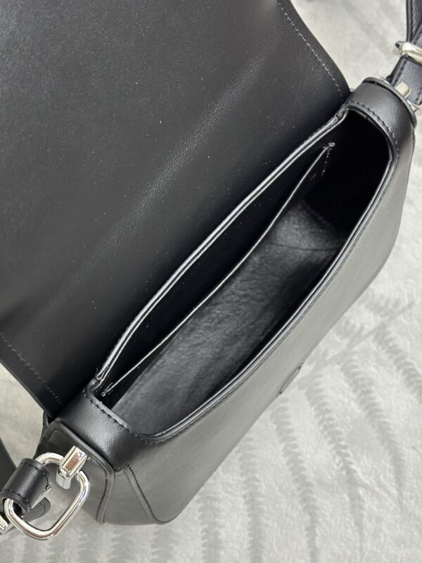 prada-padded-shoulder-bag-gallery-1
